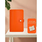 📅Spaaruitdagingenboek met 100 Enveloppen (A5 Imitatieleer) – Leuk Spaarhulpmiddel Voor Familie & Persoonlijke Doelen!