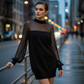 Doorzichtige Mesh Mock Neck Minijurk