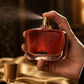 ✨🌿 50% KORTING! Nooit meer een geur die na een uur verdwenen is – deze langhoudende luxe parfum met warme houttonen blijft de hele dag bij je. Stijlvolle fles, perfect als cadeau!